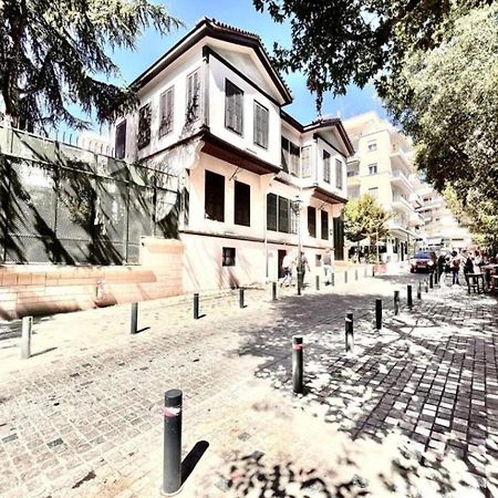 Retro Boutique Apt W Balcony In Historical Area Apartment Thessaloníki Ngoại thất bức ảnh