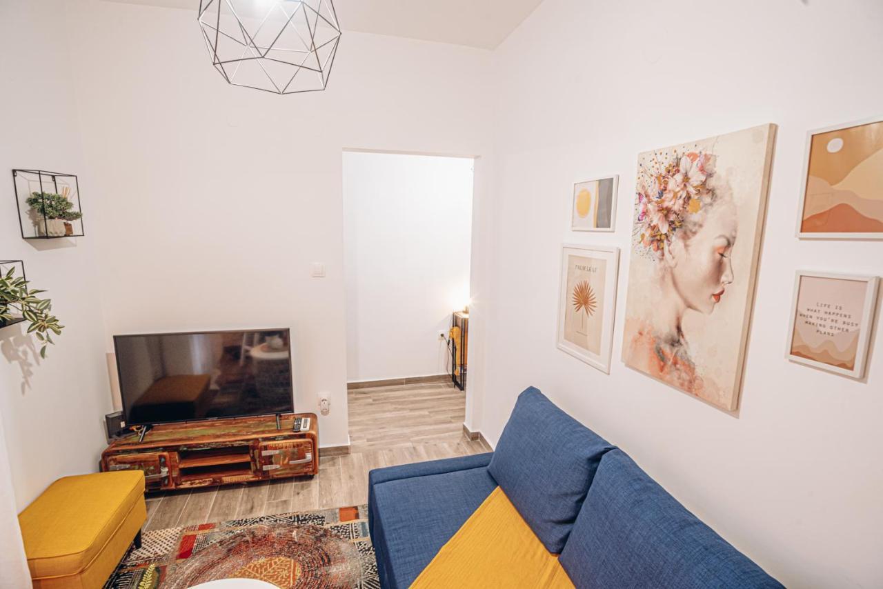 Retro Boutique Apt W Balcony In Historical Area Apartment Thessaloníki Ngoại thất bức ảnh